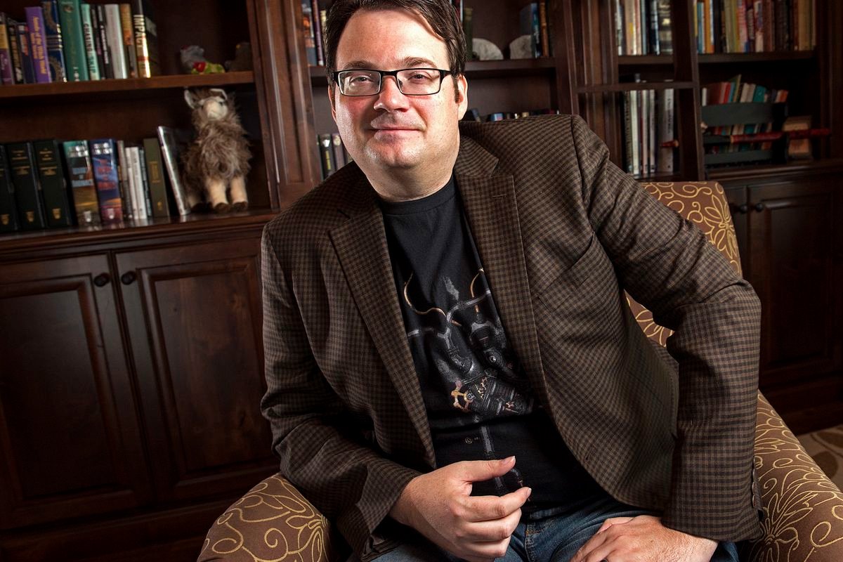 Brandon Sanderson kolejność